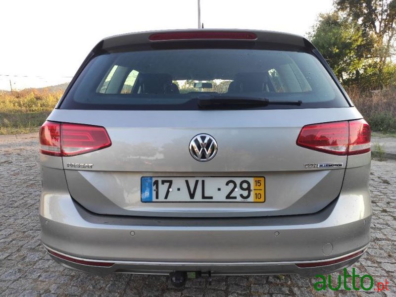 2015' Volkswagen Passat Variant photo #4