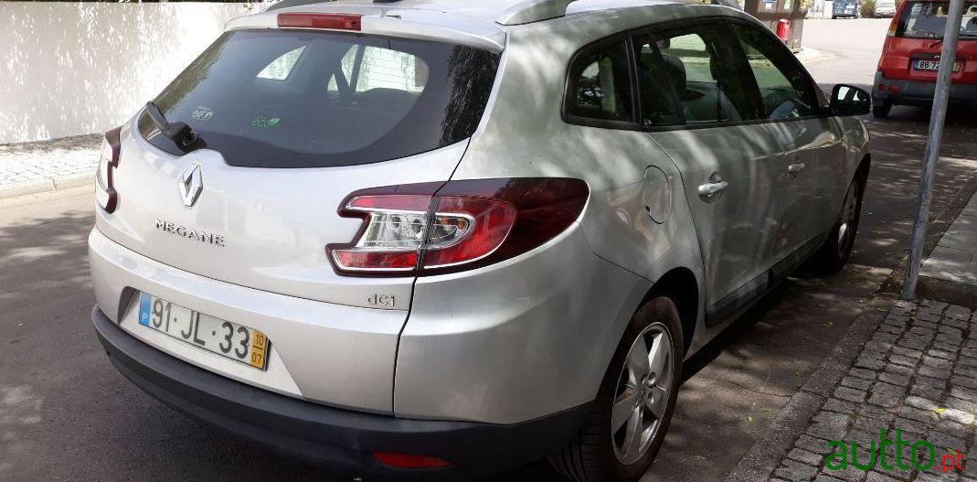 2010' Renault Megane Sport Tourer photo #1