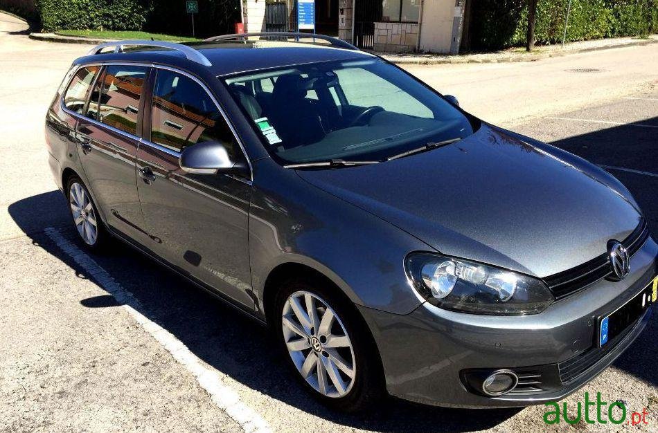 2010' Volkswagen Golf Variant photo #2