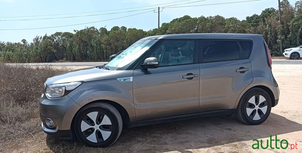 2017' Kia E-Soul Ev 30Kwh photo #2