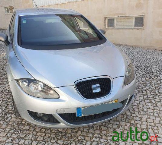 2005' SEAT Leon 2.0 Tdi Nacional photo #2