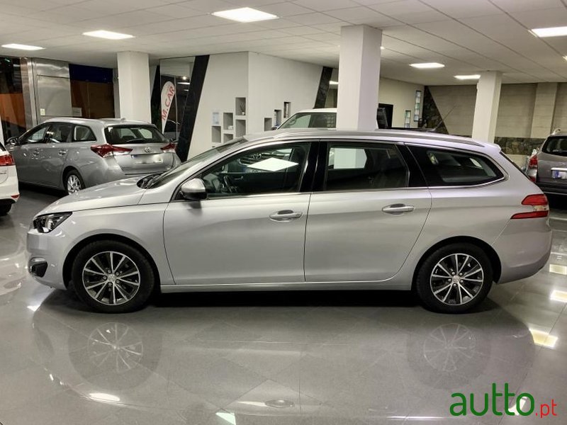 2016' Peugeot 308 Sw photo #3