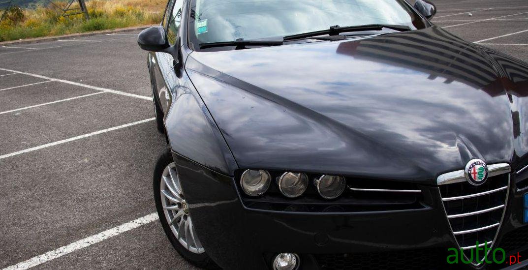 2007' Alfa Romeo 159 Sportwagon photo #4