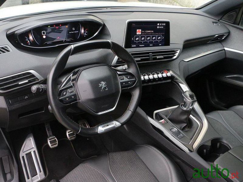 2019' Peugeot 3008 photo #2