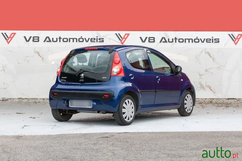 2006' Peugeot 107 1.0 Trendy photo #3