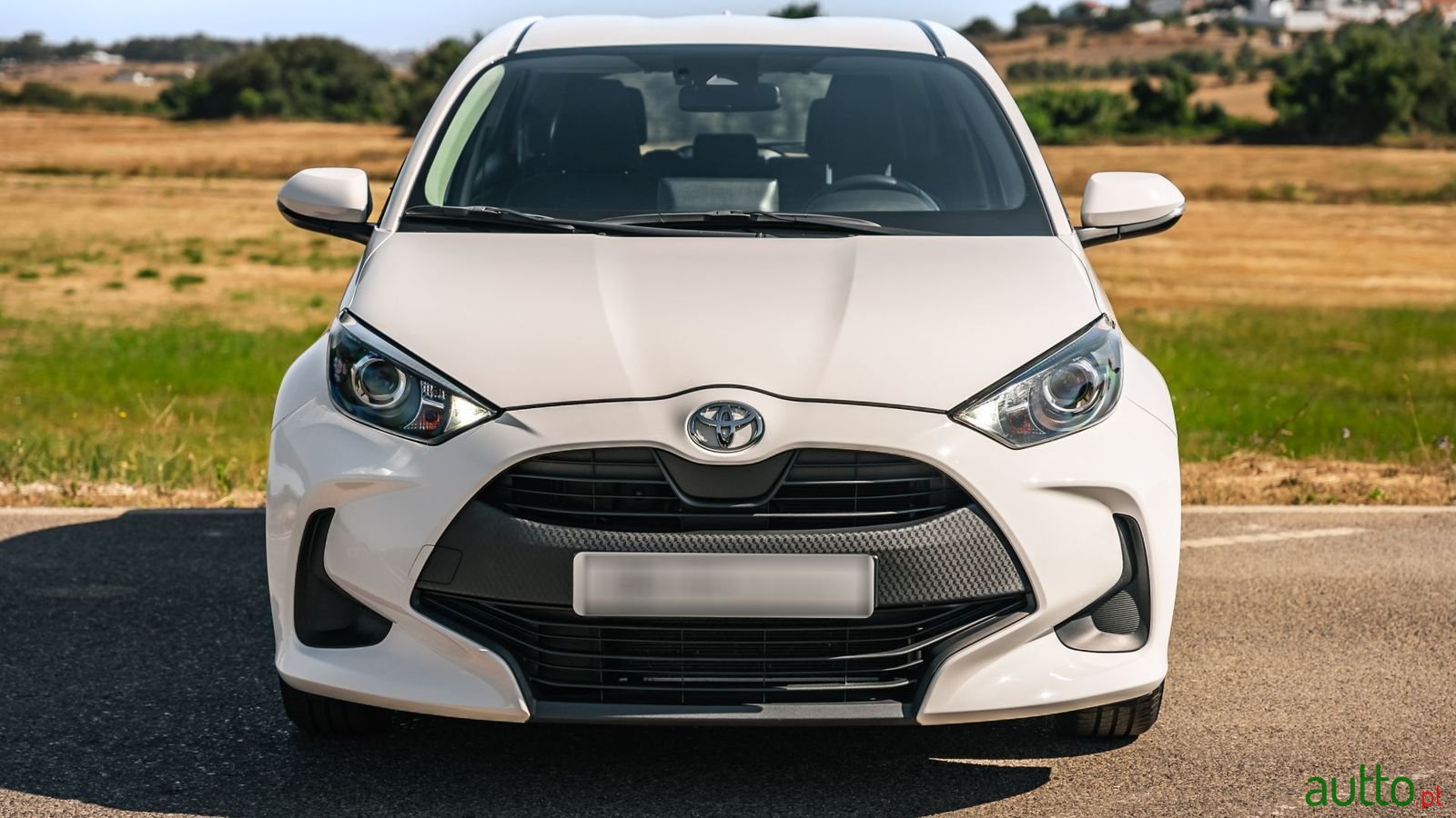 2021' Toyota Yaris photo #5