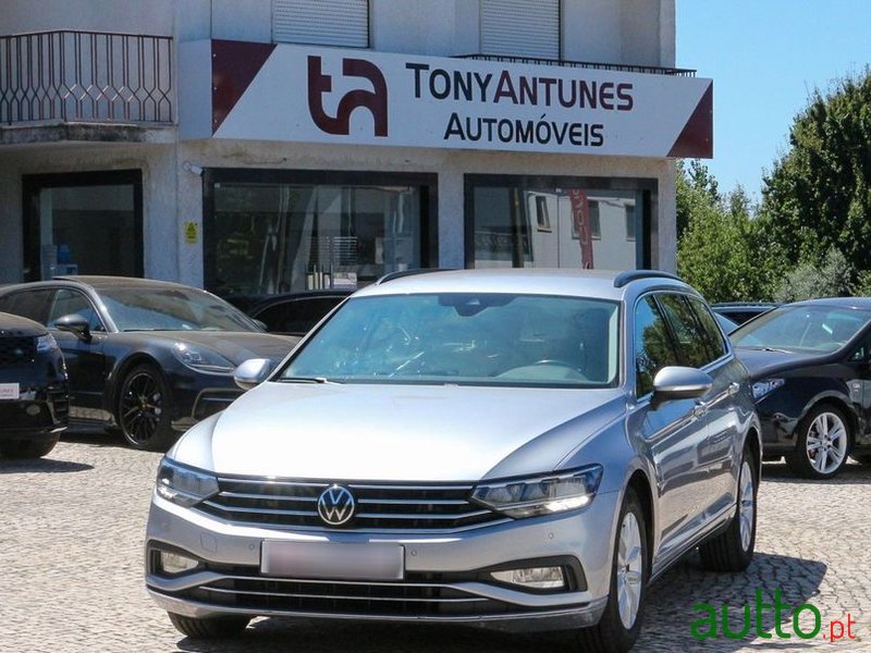 2021' Volkswagen Passat Variant photo #1