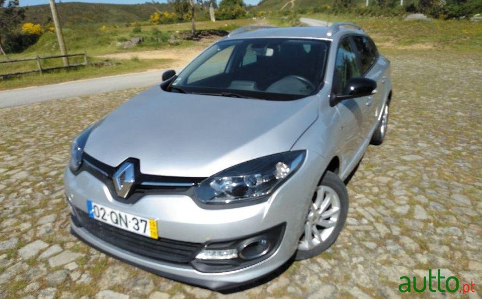 2015' Renault Megane Break photo #3