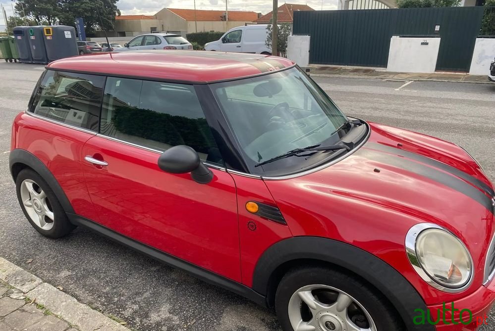 2008' MINI One 3 Portas photo #4