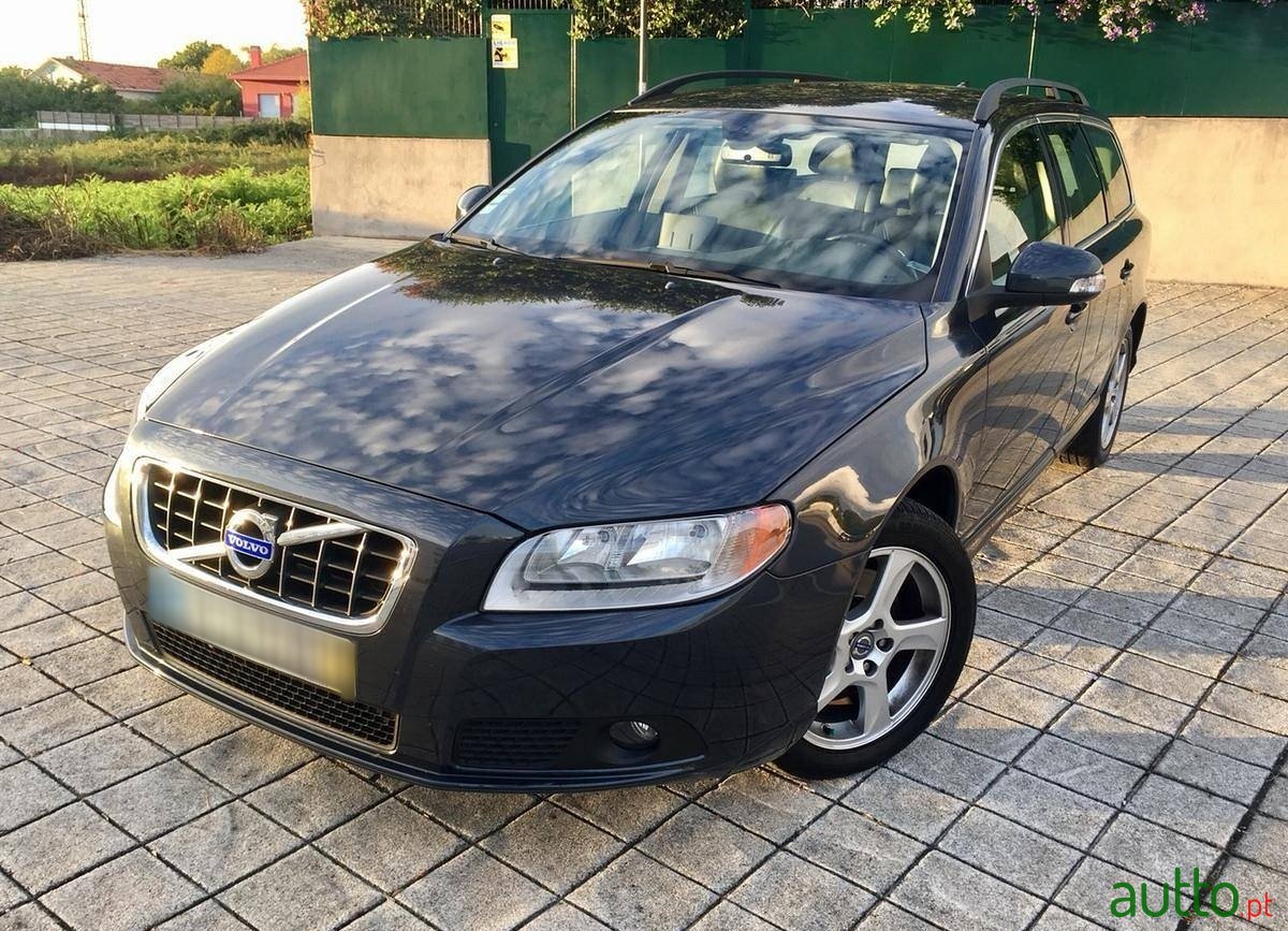 2011' Volvo photo #1