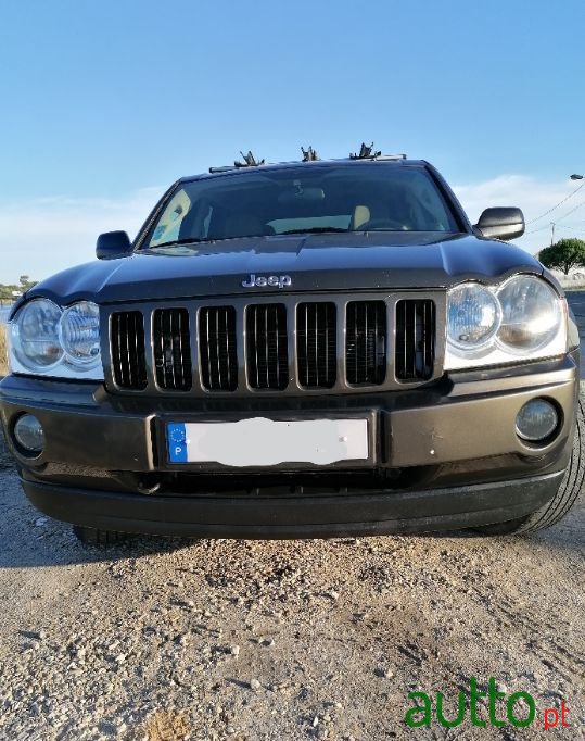 2006' Jeep Grand Cherokee photo #4