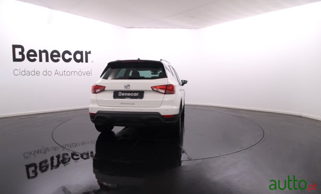 2022' SEAT Arona photo #6