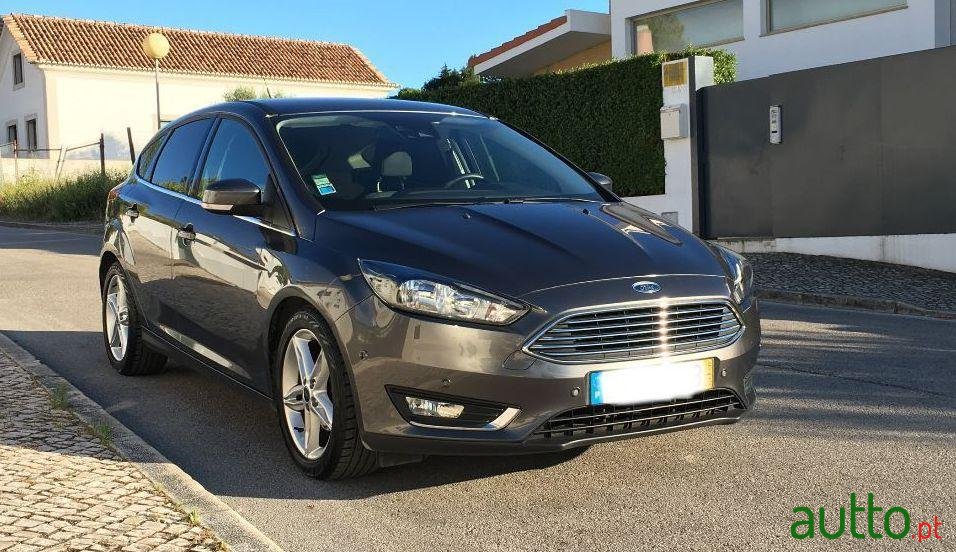 2015' Ford Focus photo #1