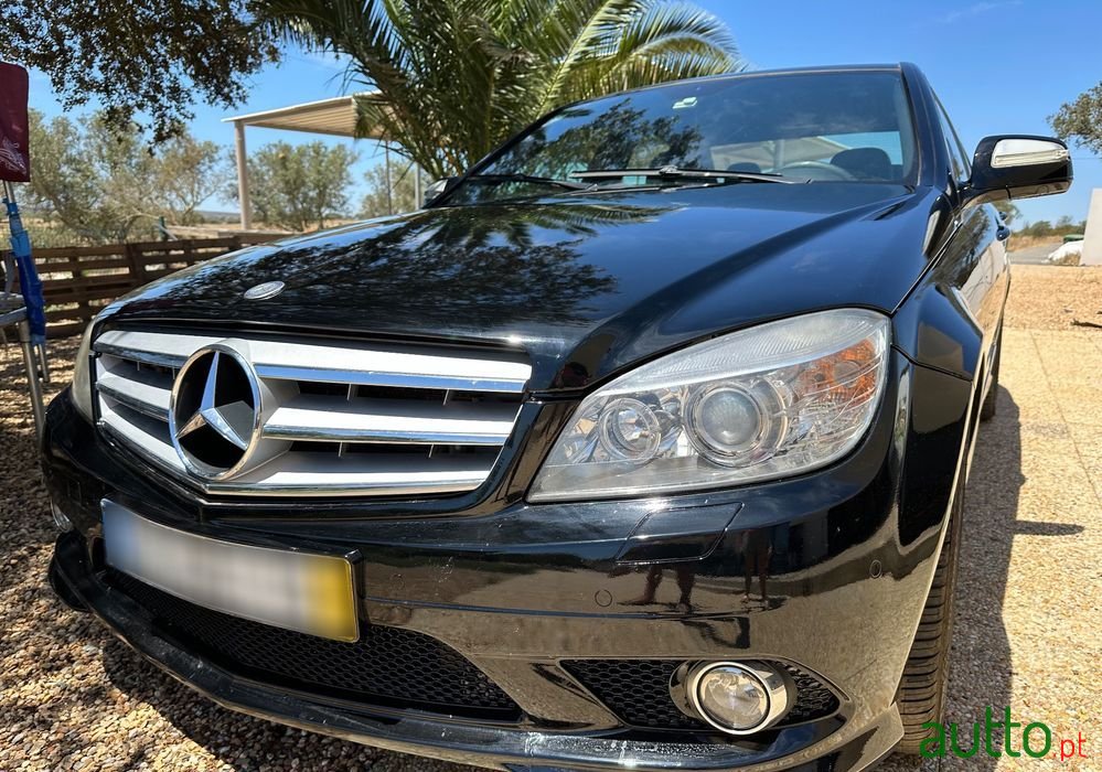 2007' Mercedes-Benz Classe C photo #3