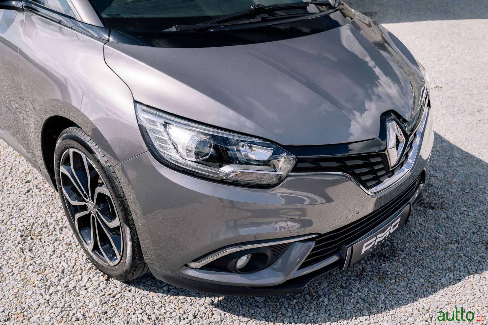 2019' Renault Grand Scenic photo #3