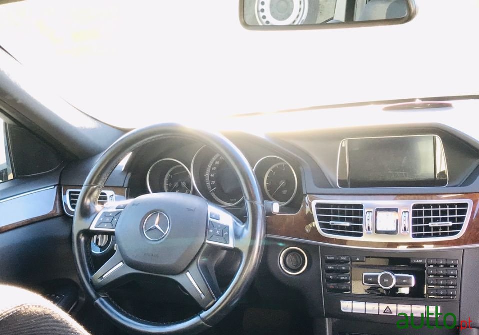 2015' Mercedes-Benz E-220 photo #4