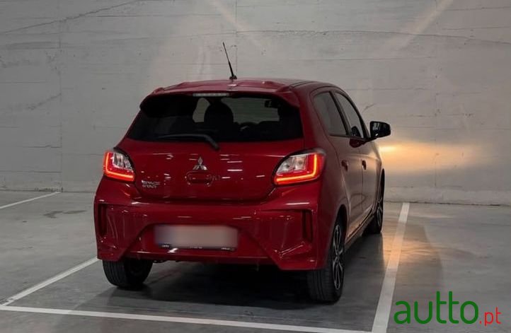 2024' Mitsubishi Space Star photo #2