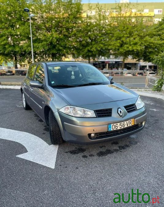 2003' Renault Megane photo #2