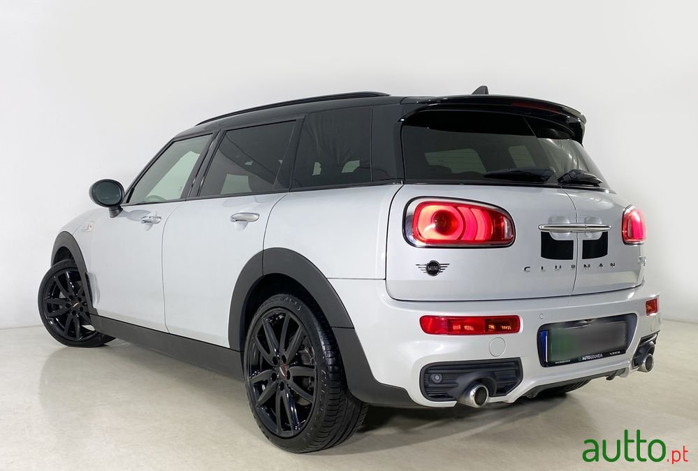 2018' MINI Clubman Cooper Sd photo #4
