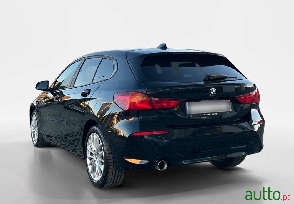 2024' BMW Série 1 D photo #3