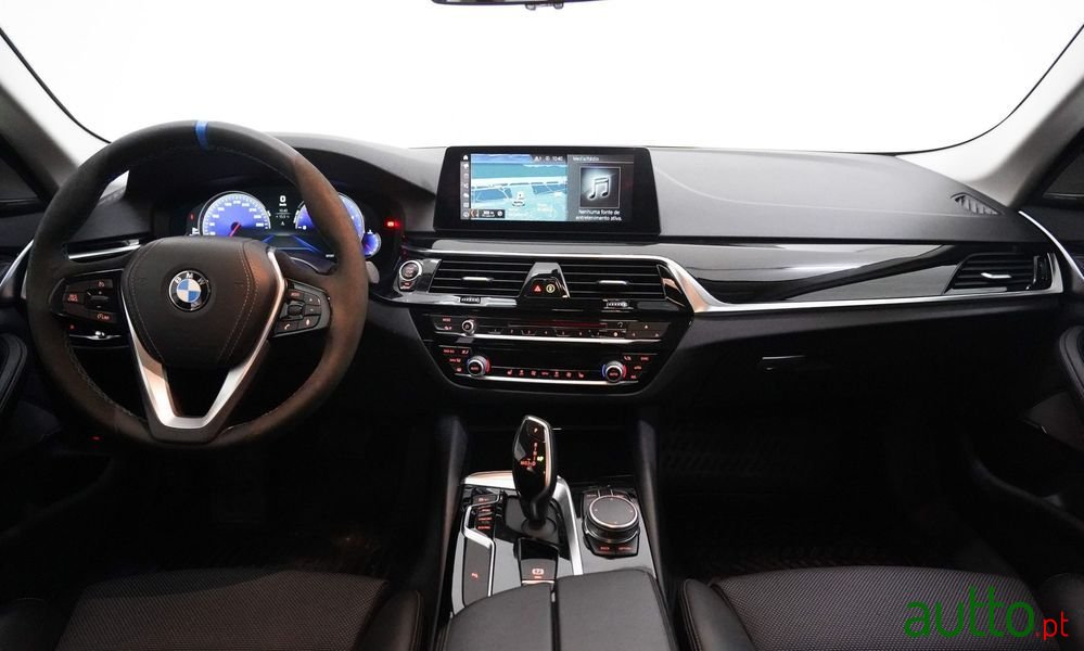 2017' BMW Série 5 photo #5