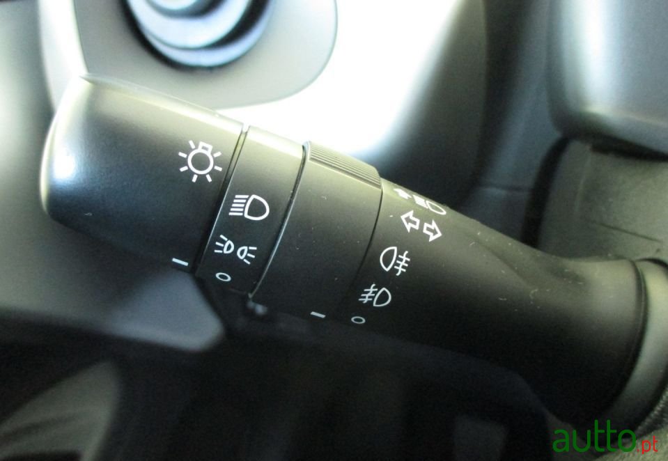 2019' Peugeot 108 photo #6