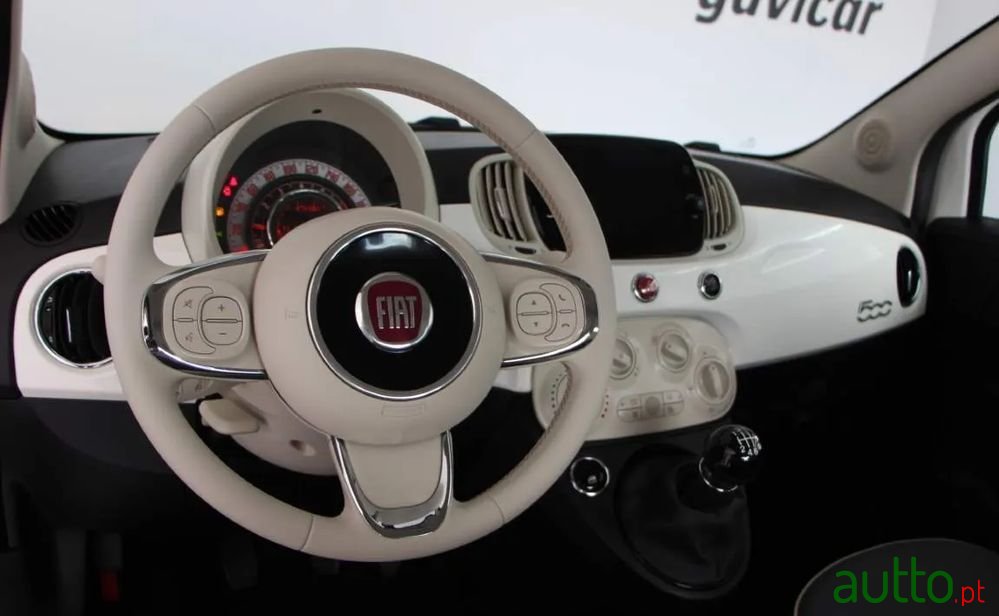 2021' Fiat 500 photo #2