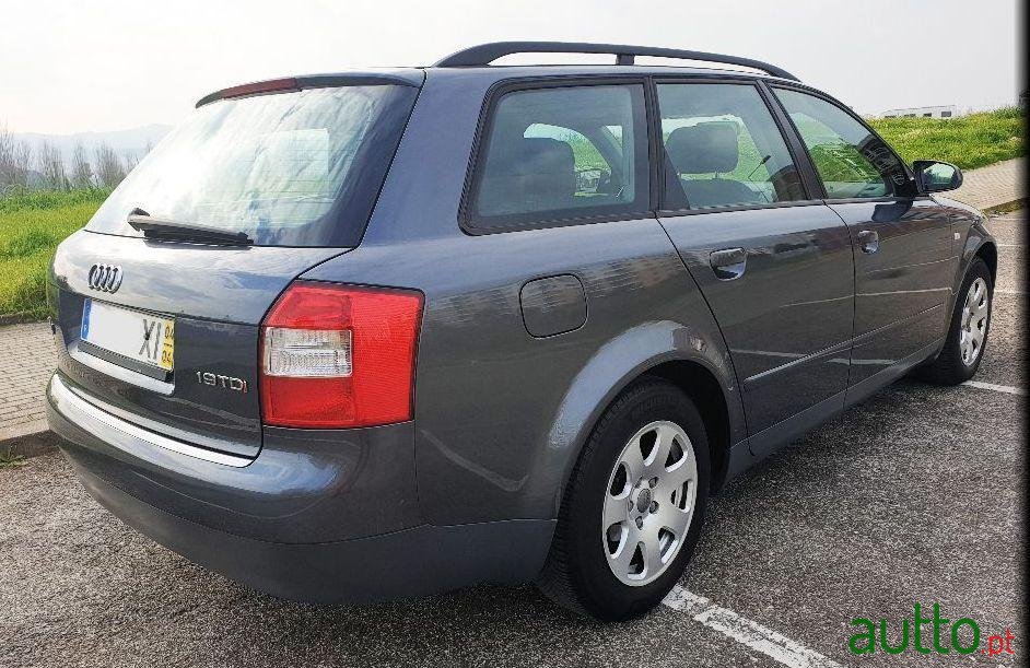 2004' Audi A4 Avant photo #4