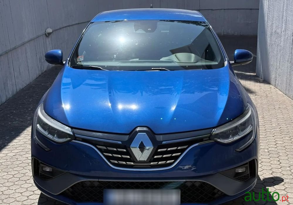 2021' Renault Megane 1.6 Plug-In R.S. Line photo #3