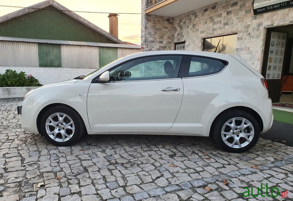 2014' Alfa Romeo MiTo photo #4