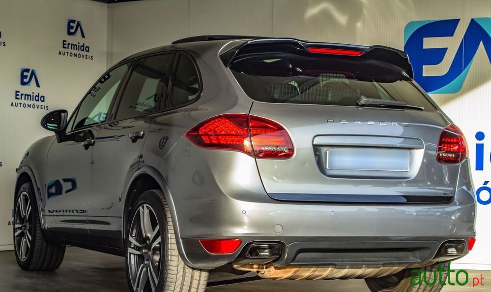 2014' Porsche Cayenne photo #6