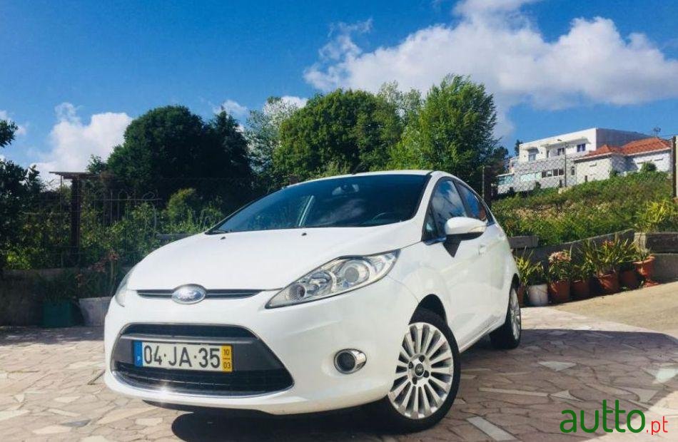 2010' Ford Fiesta 1.0 C photo #2