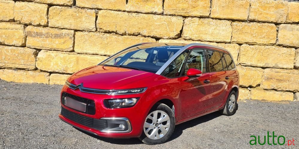 2017' Citroen C4 Grand Picasso photo #1