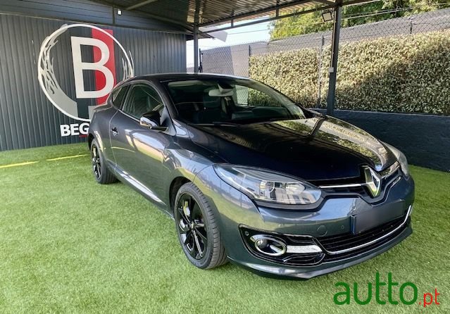 2014' Renault Megane photo #3