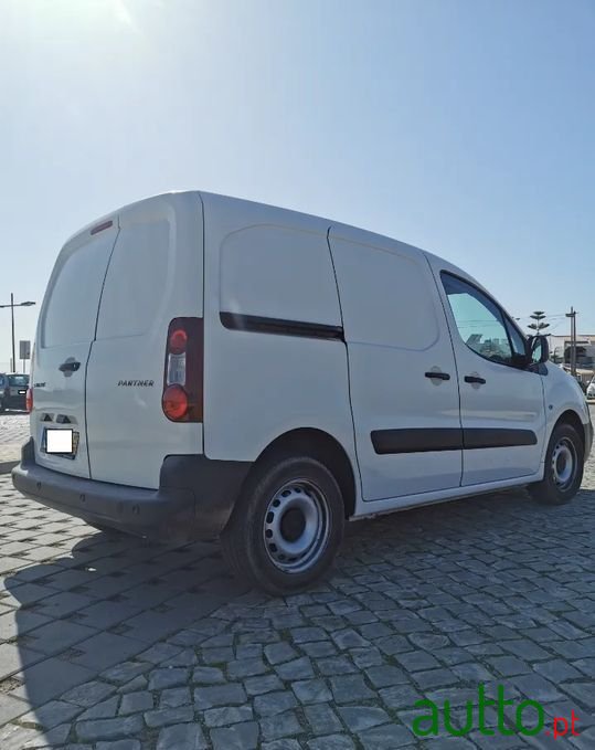 2017' Peugeot Partner photo #5