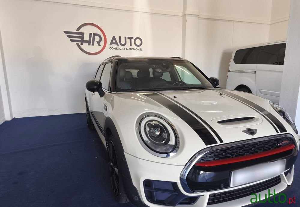 2017' MINI Clubman John Cooper Works photo #3