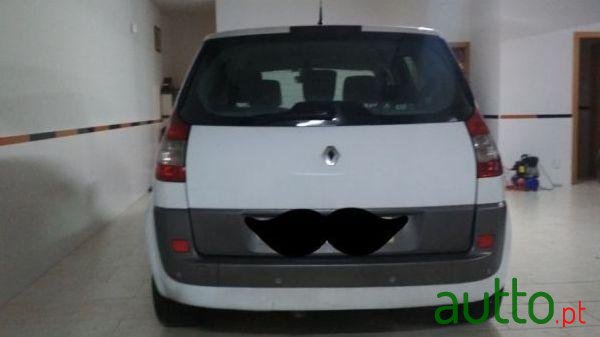 2006' Renault Scenic 1.5 Dci 105 Cv photo #2