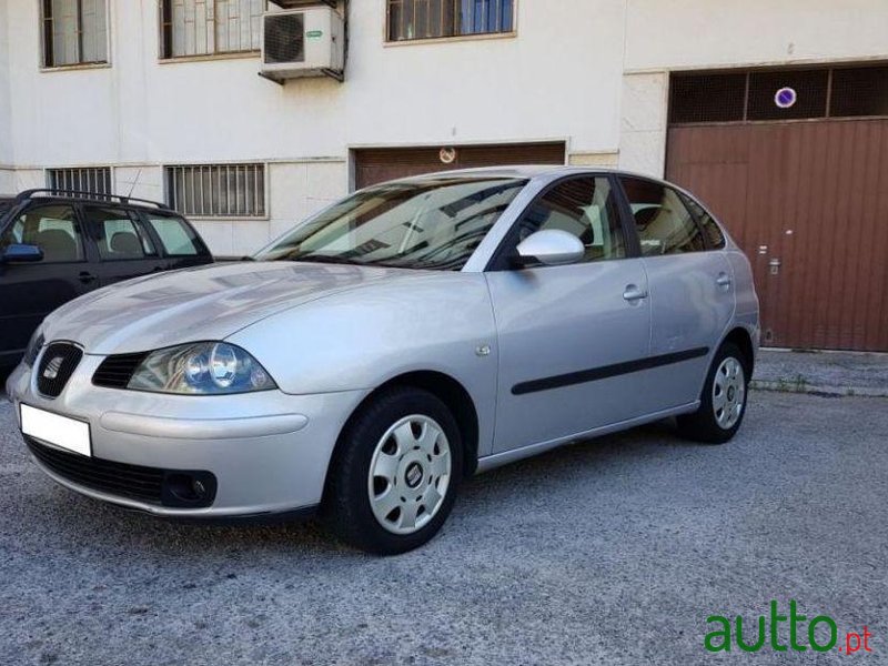 2003' SEAT Ibiza 1.2 12V Signo photo #2