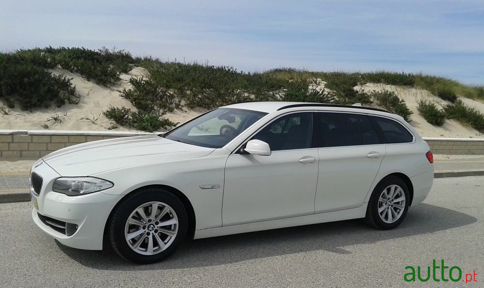 2011' BMW Série 5 D 130G photo #2