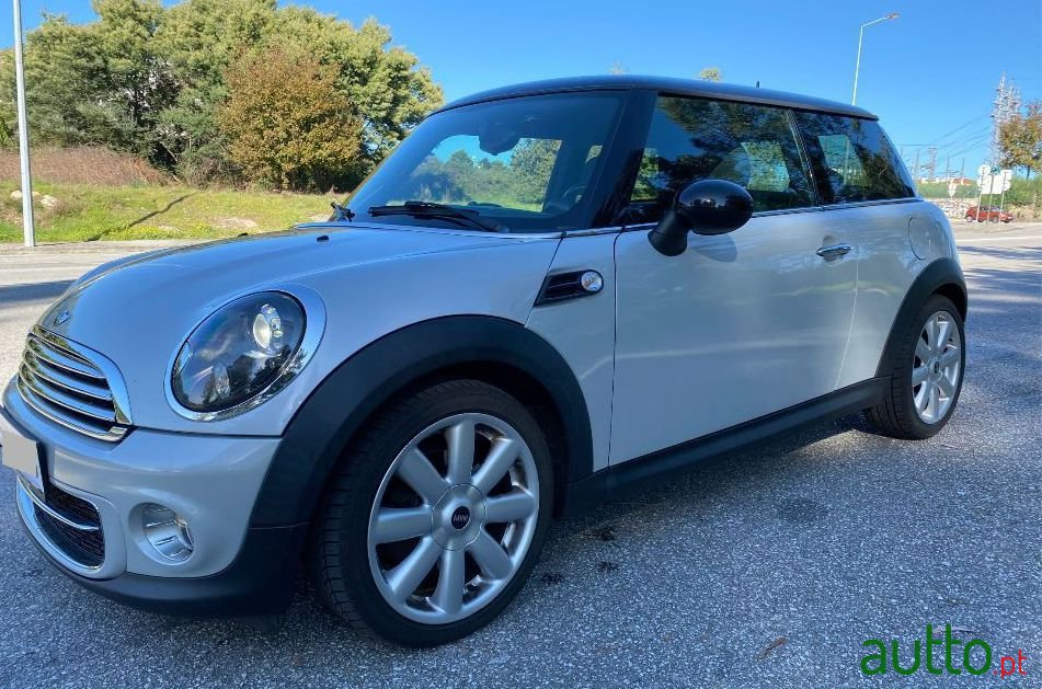 2012' MINI Cooper photo #1