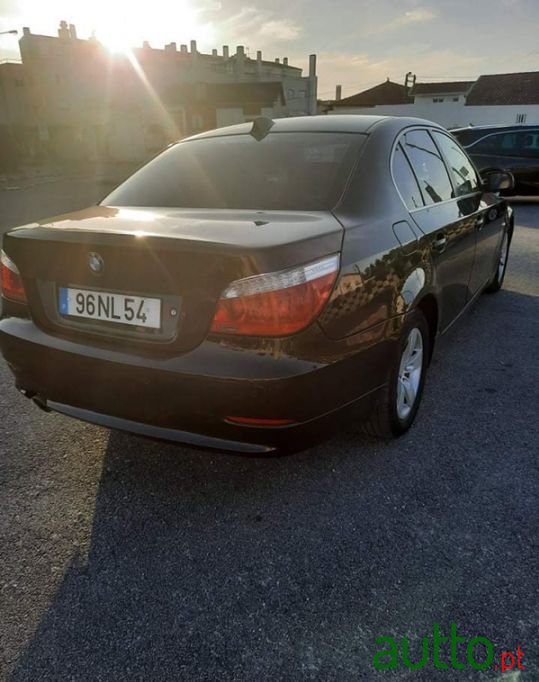 2009' BMW 520 photo #6