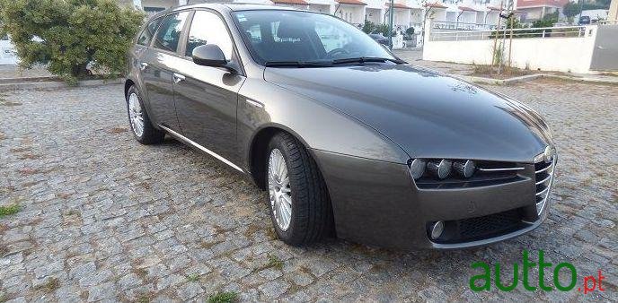 2007' Alfa Romeo 159 Sportwagon photo #2