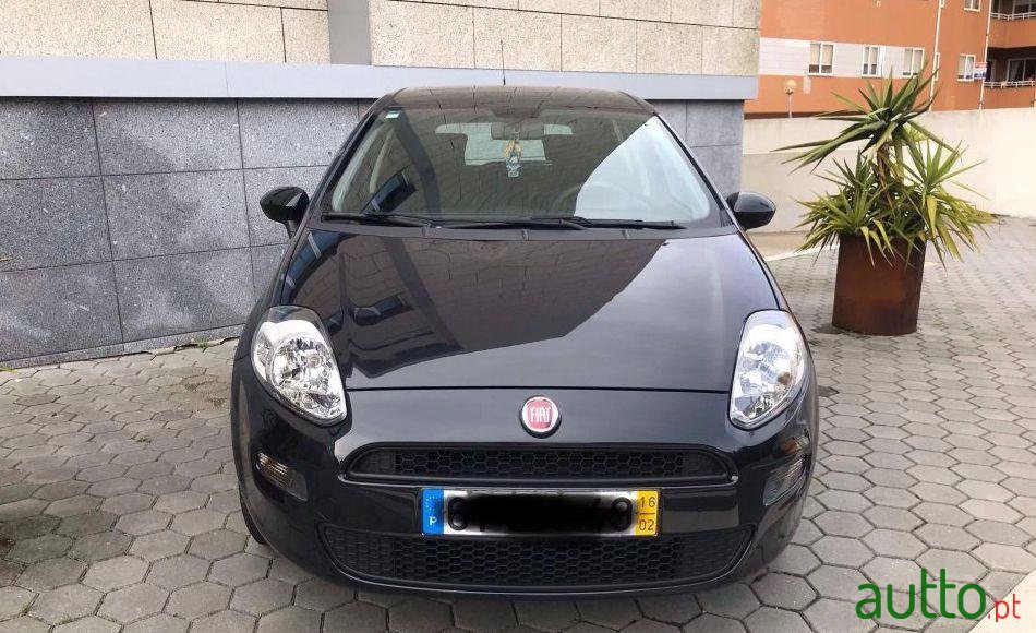 2016' Fiat Punto photo #1