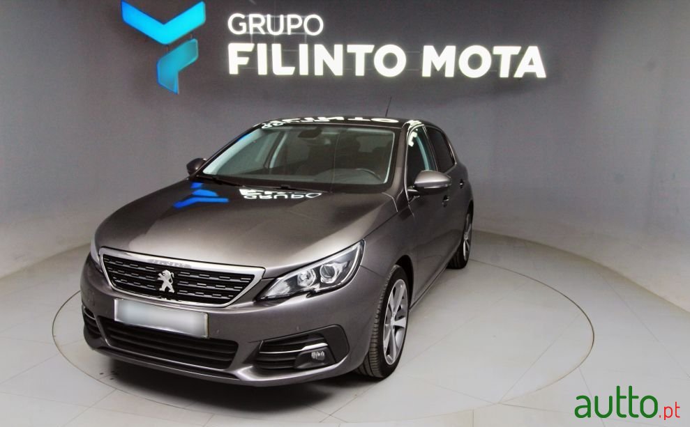 2018' Peugeot 308 1.2 Puretech Allure photo #6