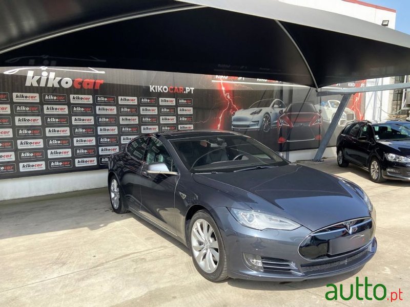 2015' Tesla Model S 85 photo #1