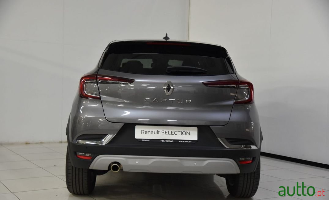 2022' Renault Captur photo #6