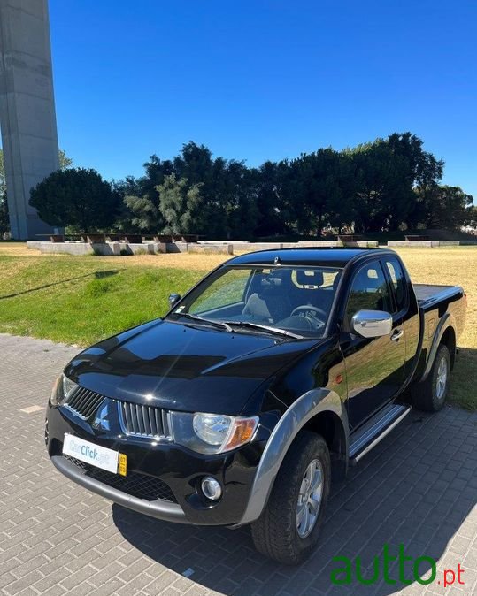 2007' Mitsubishi L200 photo #2