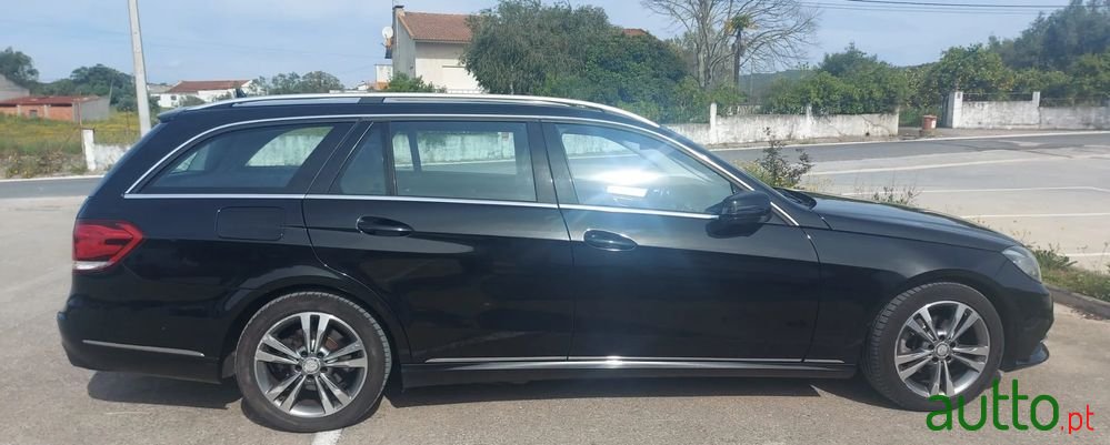 2016' Mercedes-Benz E 220 Bluetec Avantgarde photo #2