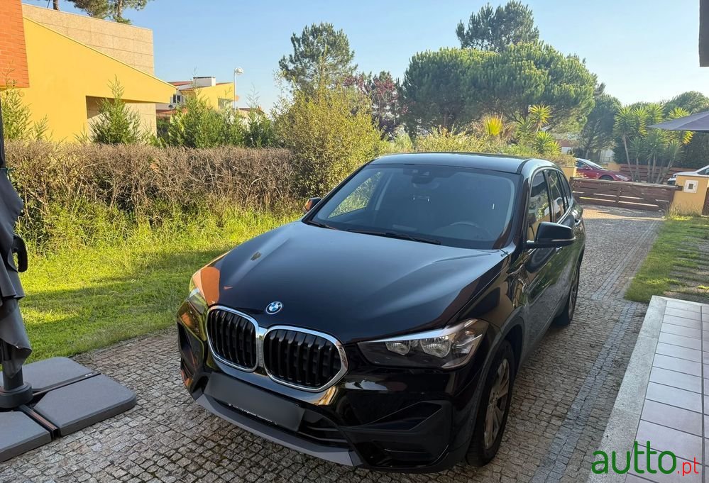 2022' BMW Série X 25 E Xdrive photo #1