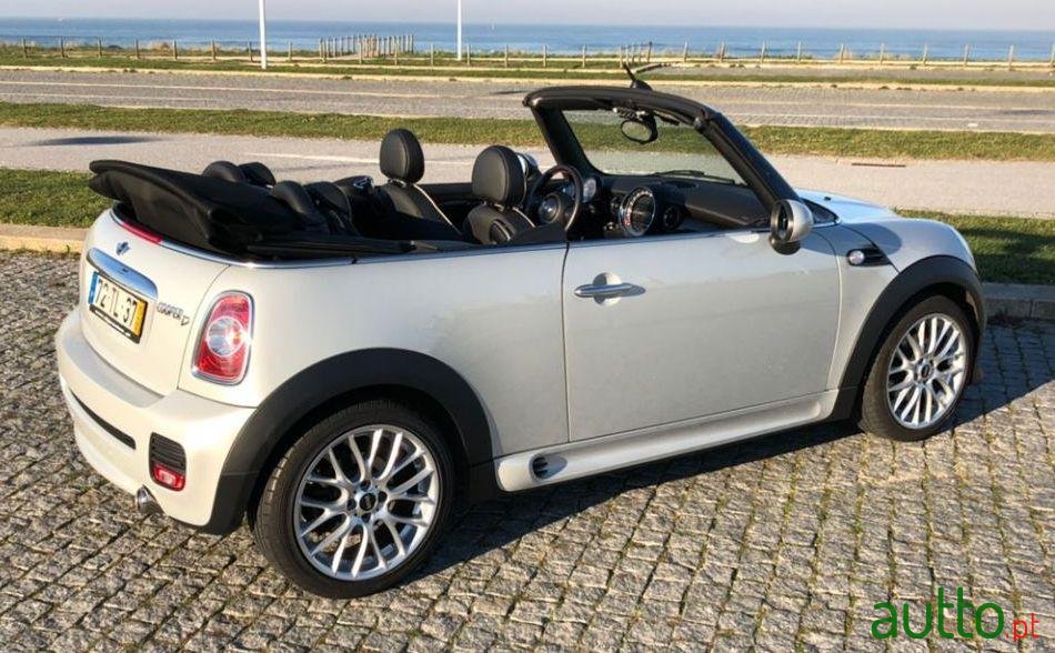 2015' MINI Jonh Cooper Works photo #1